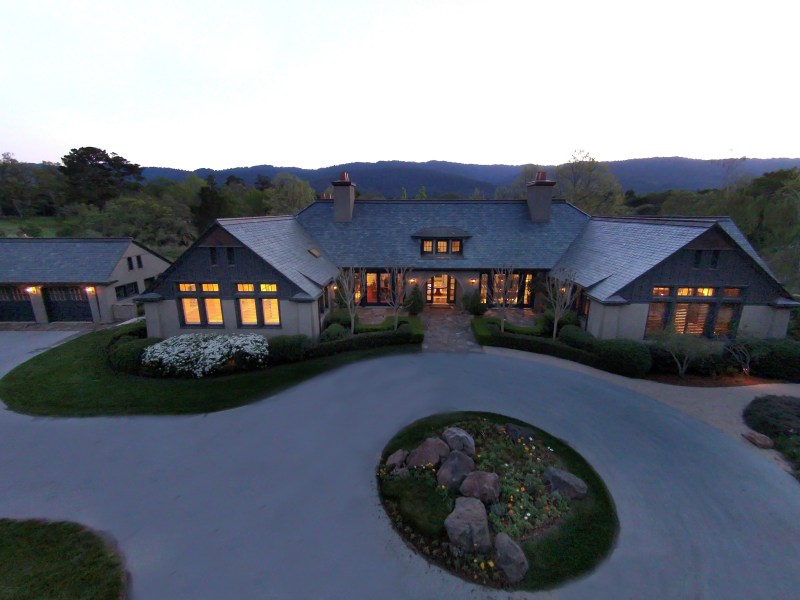 Additional photo for property listing at Whiskey Hill 437 Whiskey Hill Rd Woodside, California 94062 United States 
