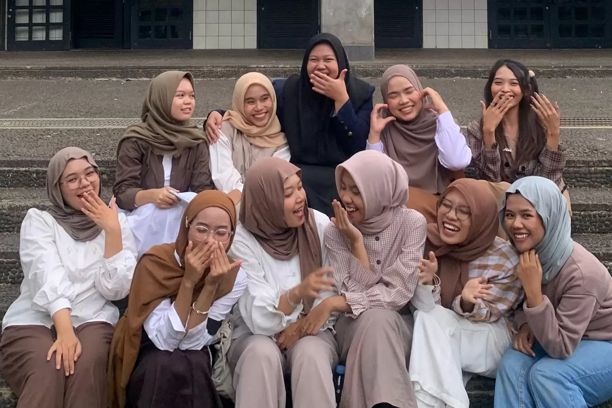 5 Inspirasi OOTD Bukber 2026 yang Membuat Look Anda Auto Fresh